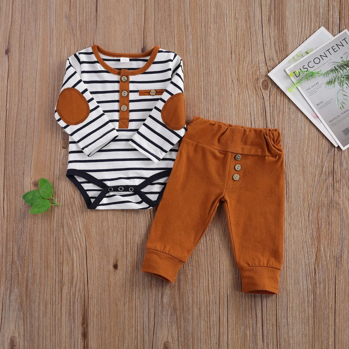 Baby Girl's or Boy's Outfit - Stylish Romper and Pants Set