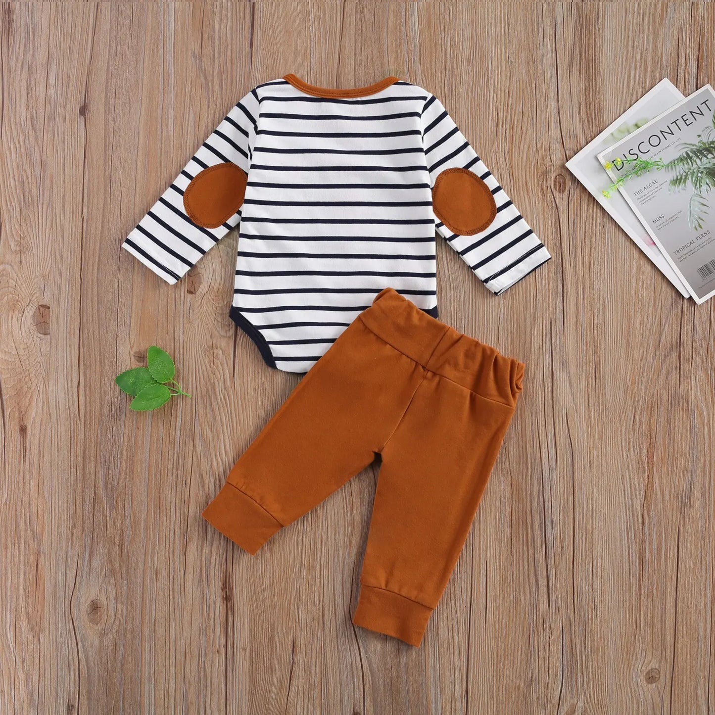 Baby Girl's or Boy's Outfit - Stylish Romper and Pants Set